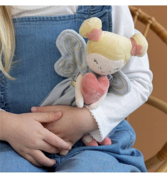 Fay, the fairy of love