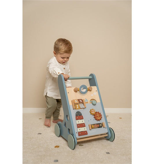 Little Dutch - Sailors Bay Activity Walker