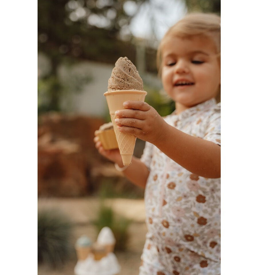 Conjunto de praia de sorvete azul