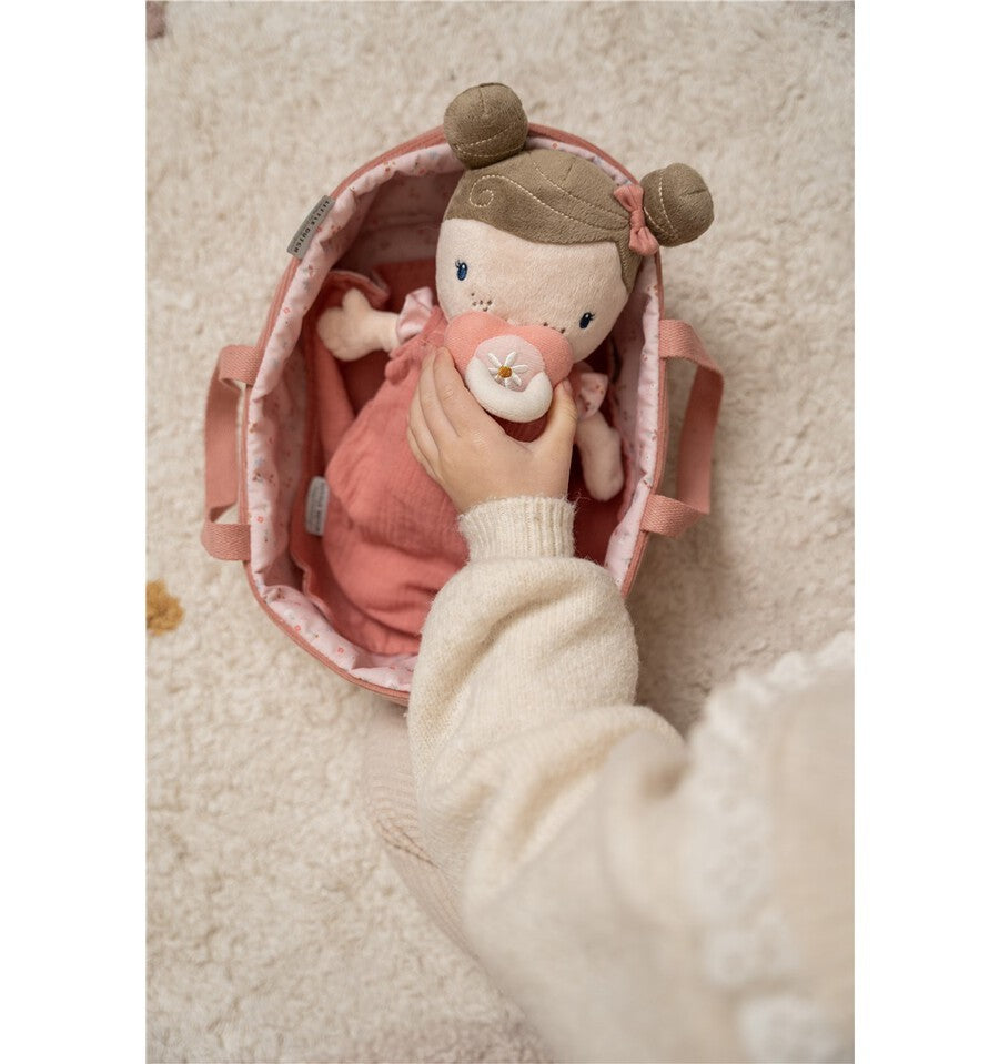 Bebé Rosa con canastilla