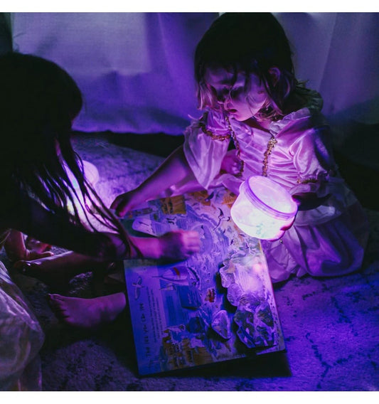 Conjunto LUMI, 2 Cubos de Luz + Personagem