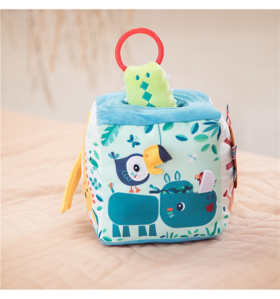 Activity cube with jungle sounds