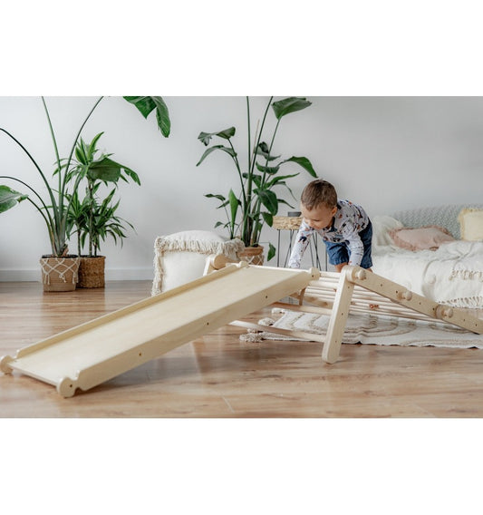 Pikler Mobile Triangle with 1 Mopitri Ramp