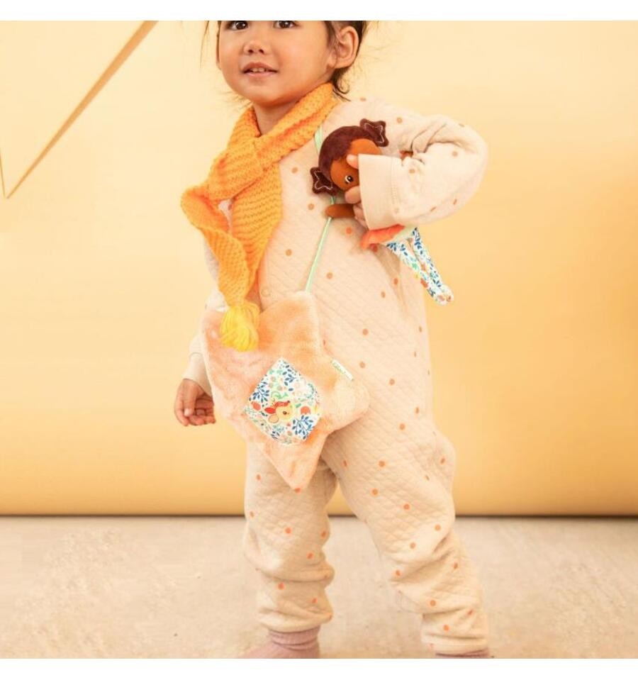 Anna doll with star bag