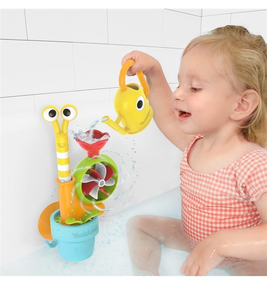 Get in, get in, snail