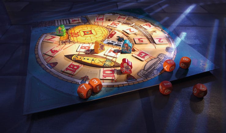 Reseña del juego de mesa Código secreto 13+4 con tablero circular, fichas de colores y dados naranjas