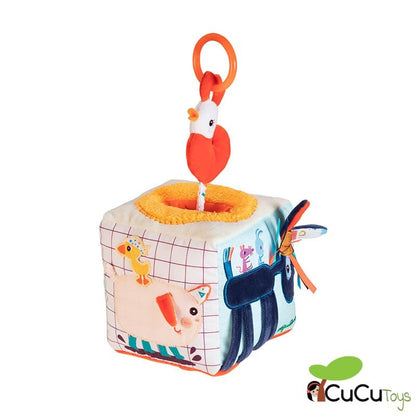Activity cube with farm sounds