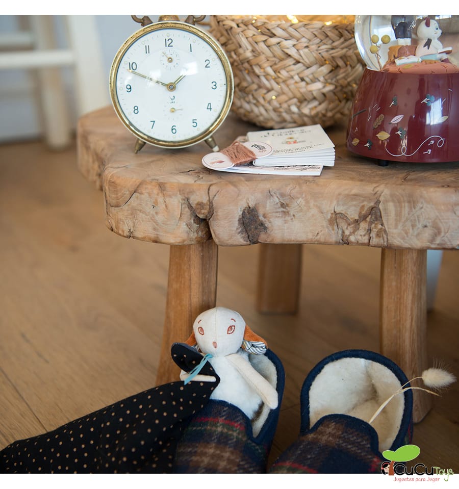 Châtaigne Lamb Doll - After the Rain