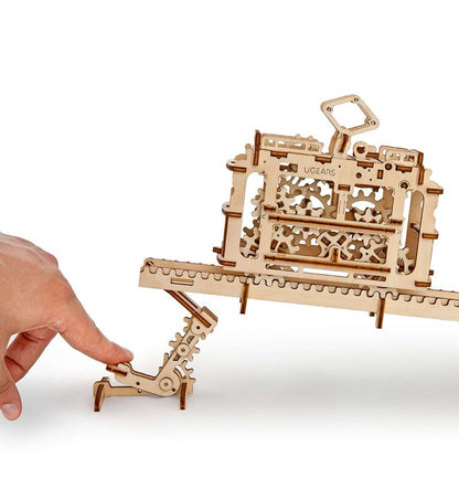 UGears - Bonde sobre trilhos, Kit de madeira 3D