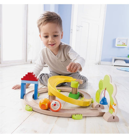 Kullerbü, Thread Track, Ball Circuit