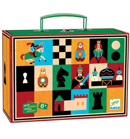 Ajedrez y damas con maletín de viaje