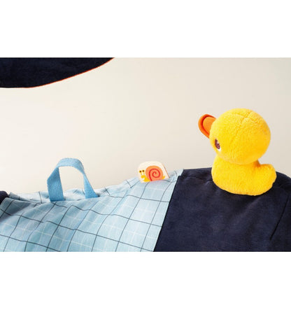 Ignace keeps your secrets, activity cushion