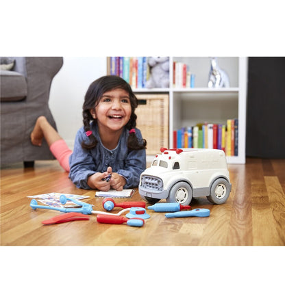 Ambulance and doctor set