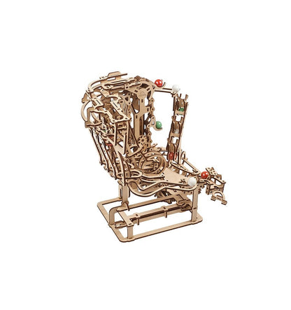 Corrida de bolinhas de gude em cadeia