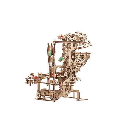 Corrida de bolinhas de gude em cadeia