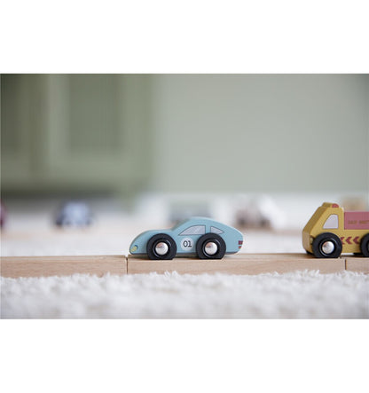 9 vehículos de madera