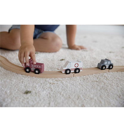 9 vehículos de madera