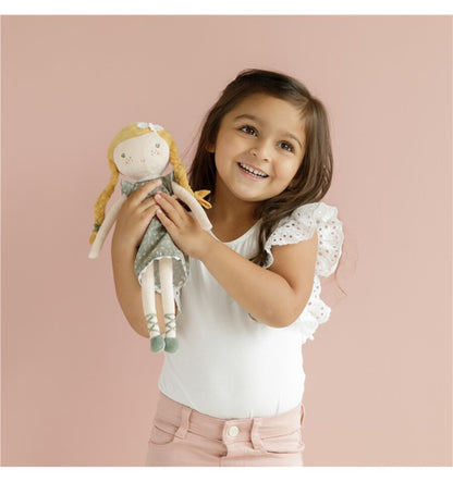 Julia, muñeca de trapo