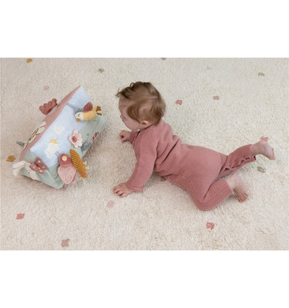 Almofada de atividades triangular Flores e borboletas