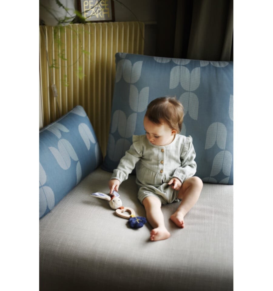 Hanging rattle by Gabin Lapin