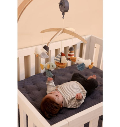 Móvil musical de madera Sailors Bay