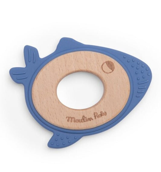 Whale teething ring made of wood and silicone