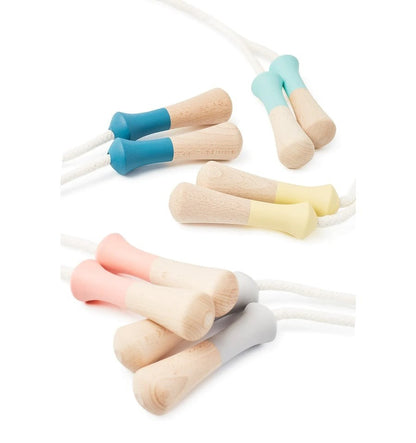 Me & Mine - Comba de saltar