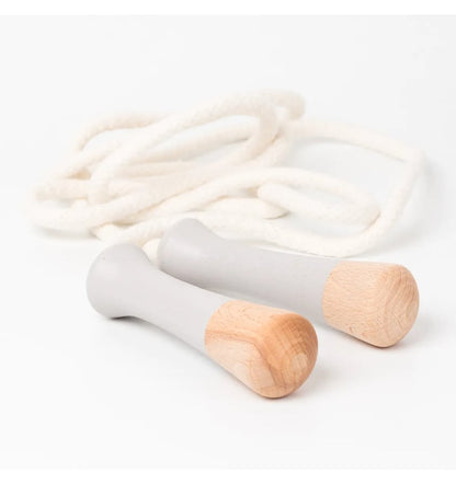 Me & Mine - Comba de saltar