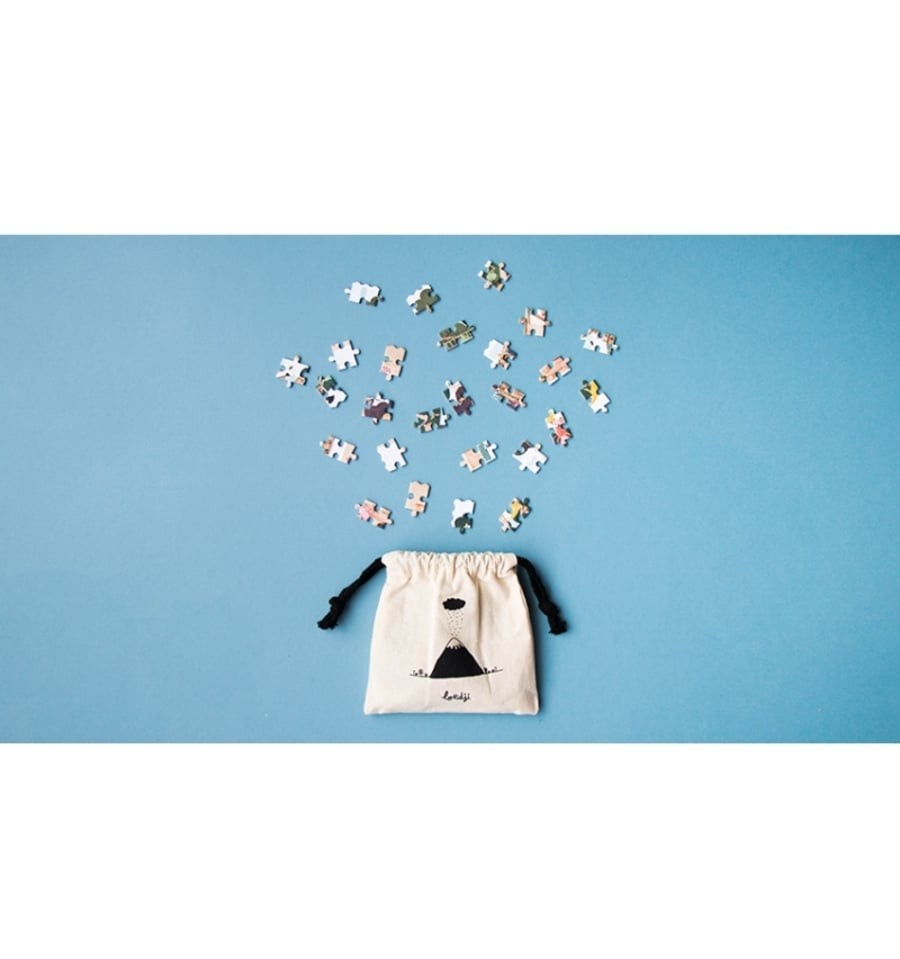 Pocket My Tree, 100-piece reversible silhouette puzzle