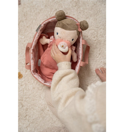 Bebé Rosa con canastilla