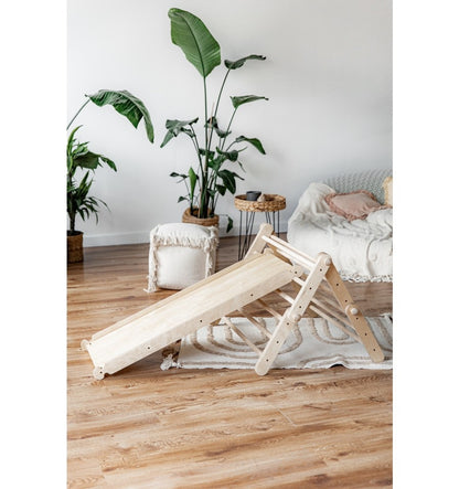 Triangulo Pikler Móvil con 1 Rampa Mopitri