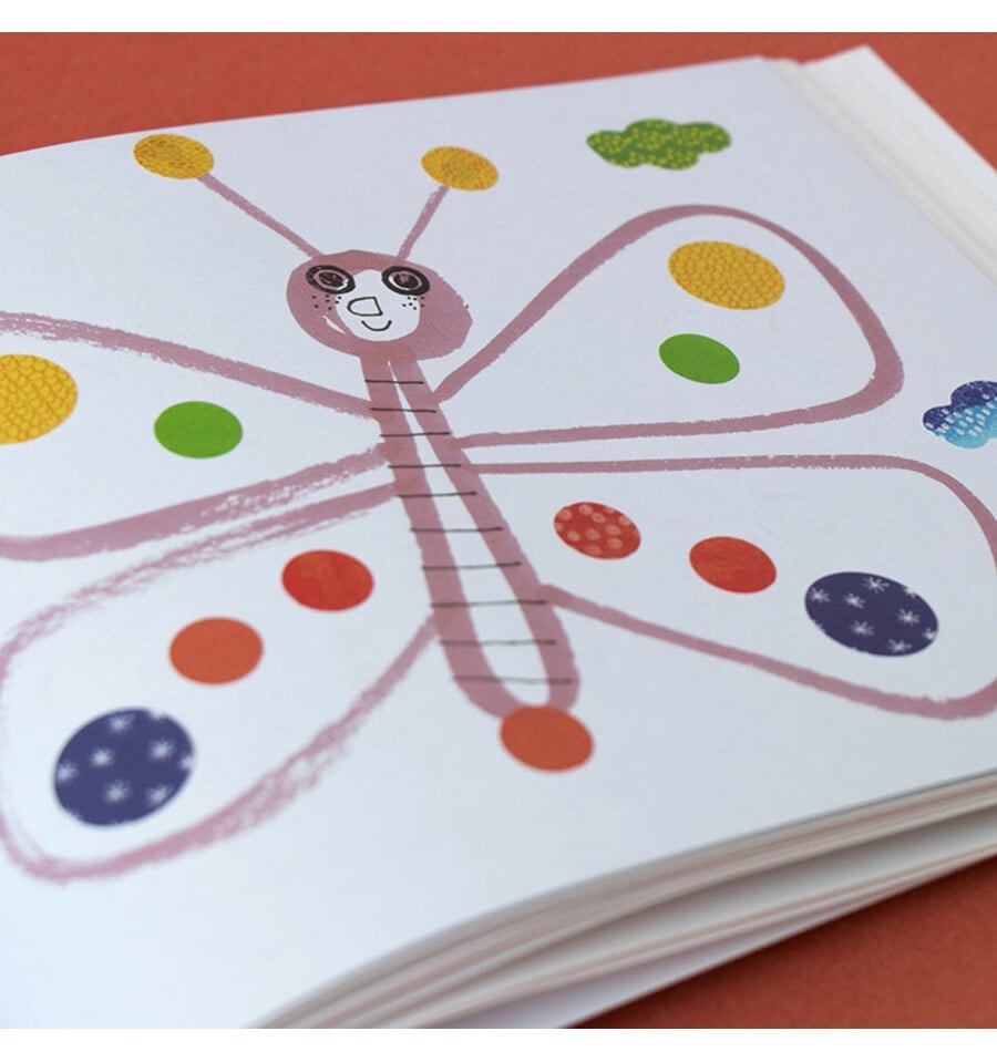 Art &amp; Stickers, activity book