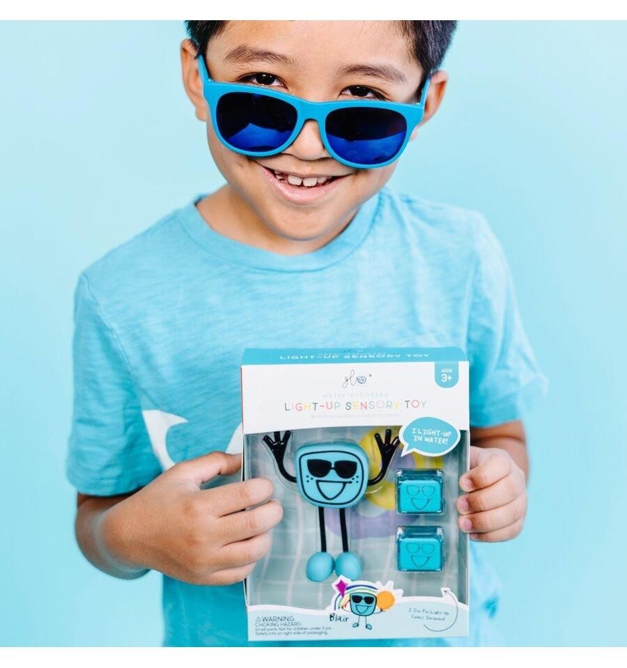 Conjunto BLAIR, 2 cubos de luz + personagem