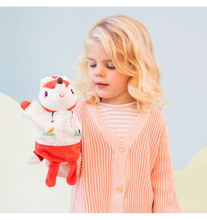 Alice the Doctor, Hand Puppet