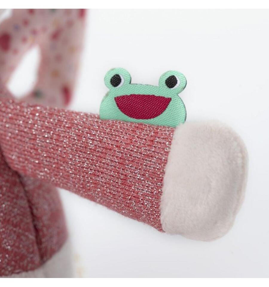 Lena, the multi-activity unicorn