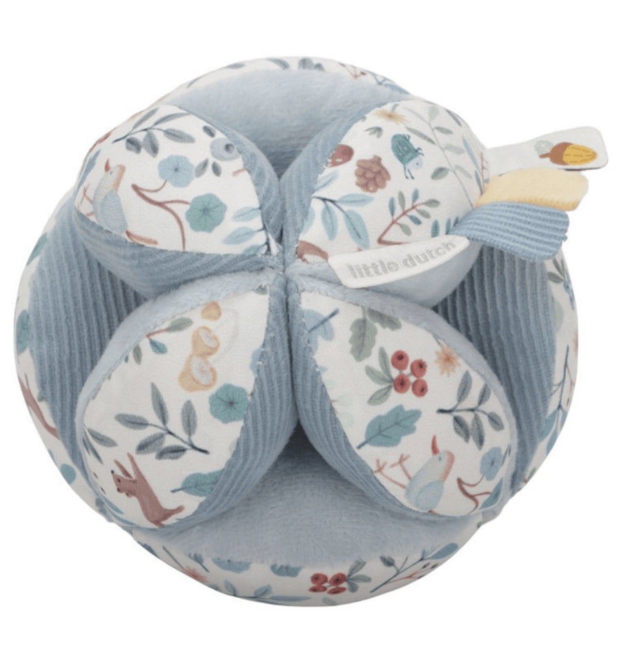 Pelota Montessori Forest Friends