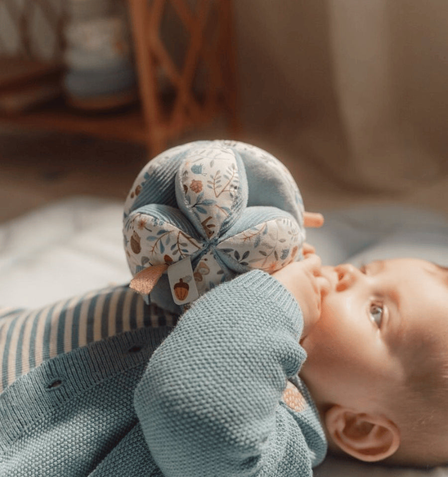 Pelota Montessori Forest Friends