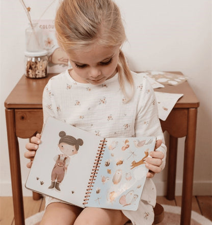 Livro Dress Up Rosa Fairy Garden