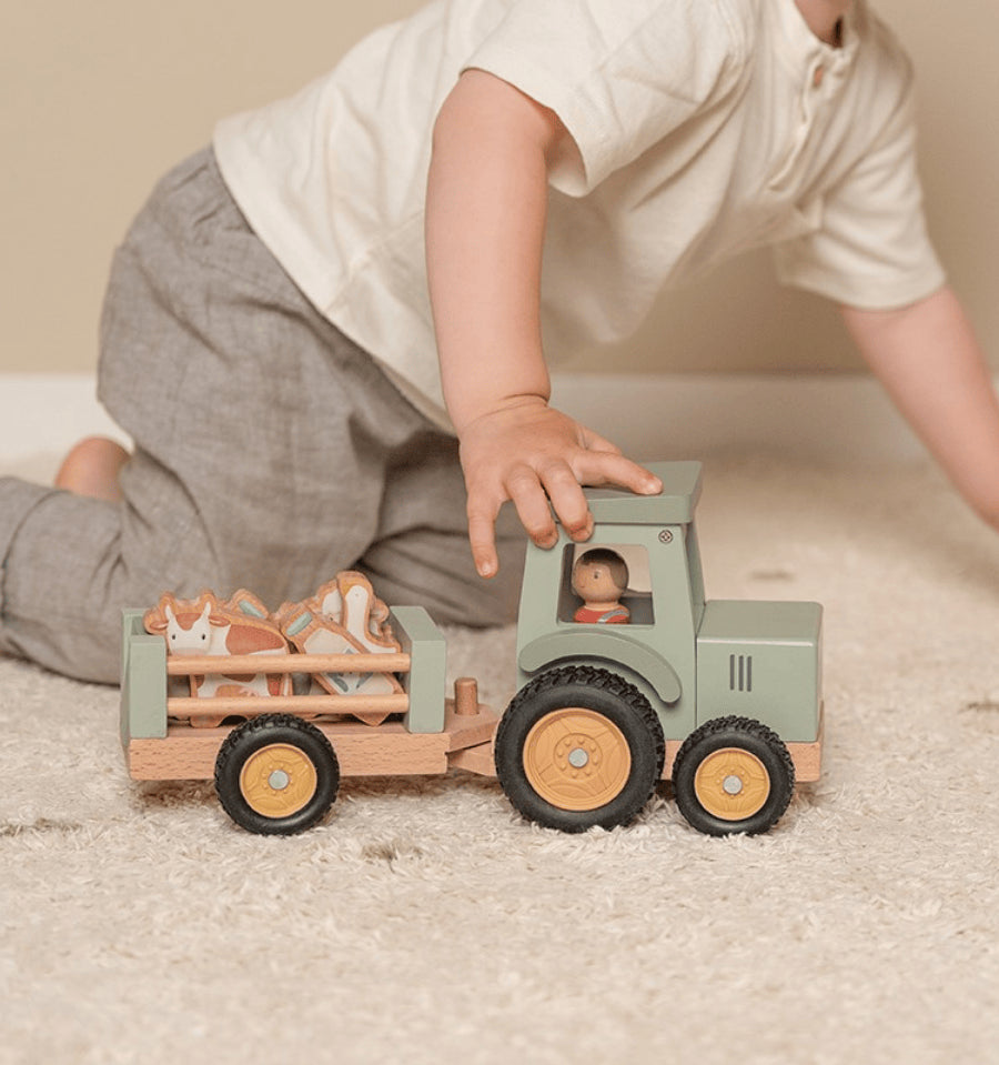 Tractor con trailer Pequeña Granja FSC