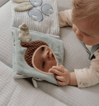 Livro de atividades macio Forest Friends