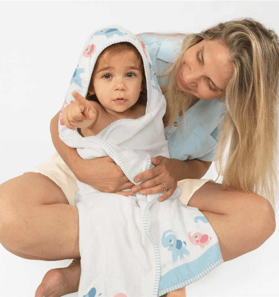 Elephant Bath Shower Set and Pink Cape