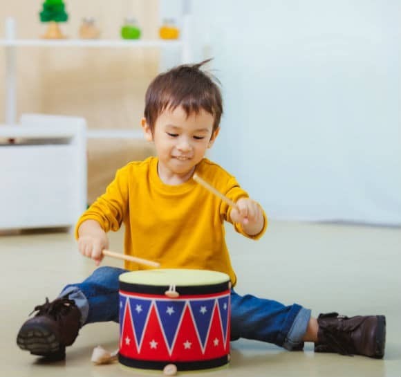 Tambor de brinquedo, instrumento musical infantil