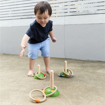 Arremesso de argolas, um brinquedo ecológico