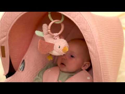 Little bird pulls and vibrates