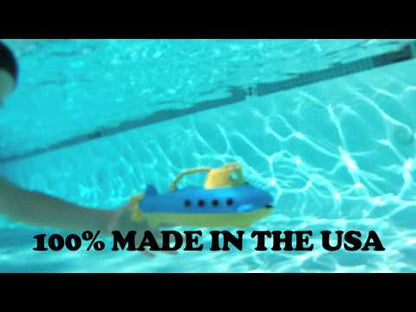 Toy submarine, bath toy
